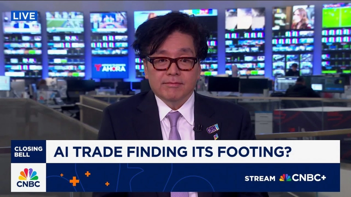 Tom Lee: AI Trade Fundamentals Remain Robust Amidst Market Scrutiny