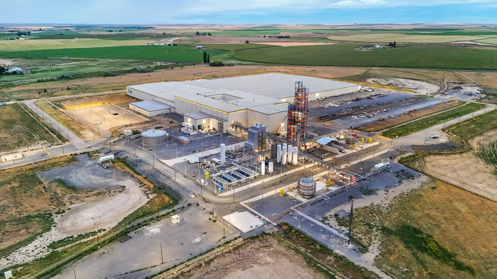 Sila Nanotechnologies header image