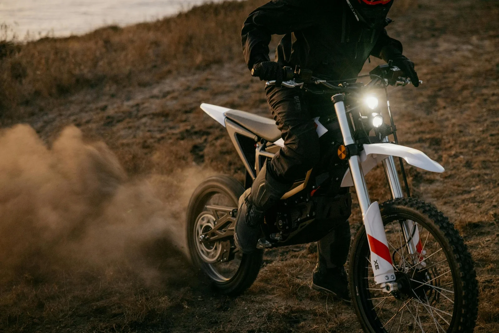 Zero Motorcycles . header image