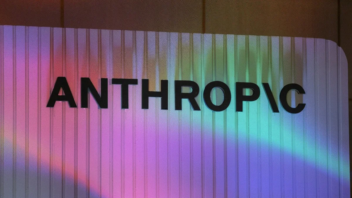 Bloomberg Tech screen showing Anthropic's projected annualized revenue run rate reaching $65 billion.